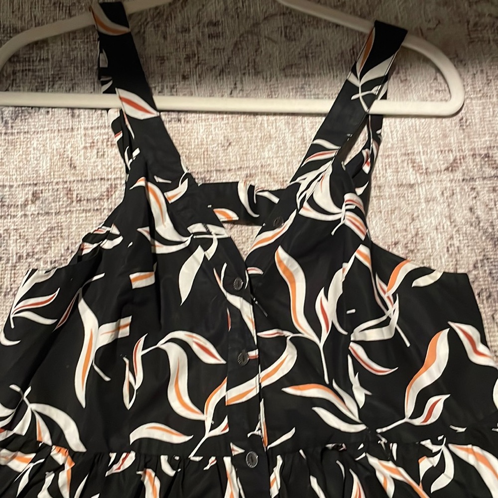 Anthropologie Romper Hei Hei Size Medium super cute cutout on back